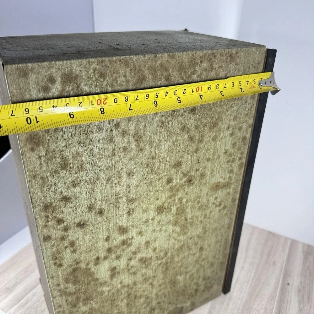 Vintage Kromex Metal Bread Box Made in USA Mid Century Kitchen Storage‎